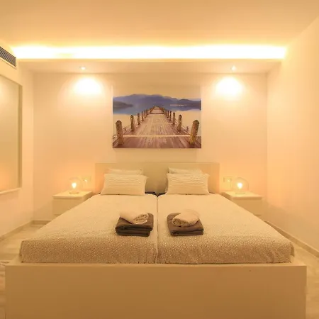 1093 Modern , Huge Terrace , Bbq * Marbella