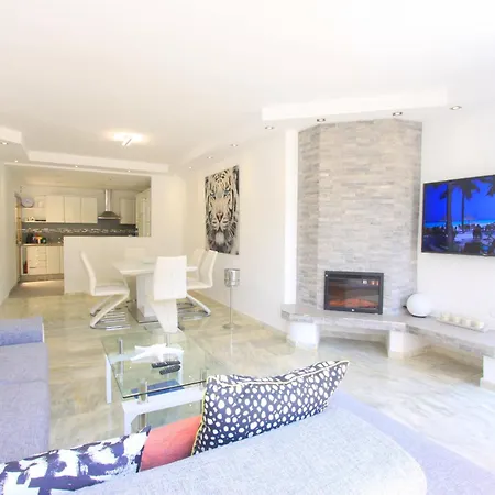 1093 Modern , Huge Terrace , Bbq Apartment Marbella