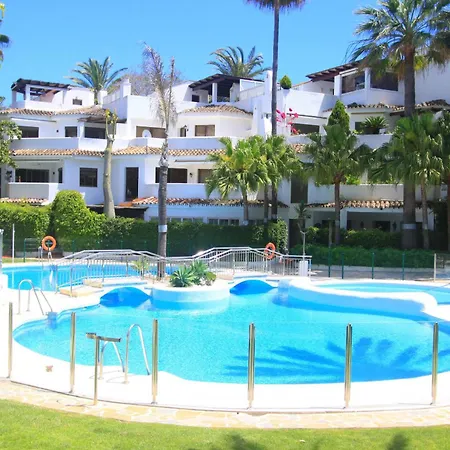 1093 Modern , Huge Terrace , Bbq Marbella