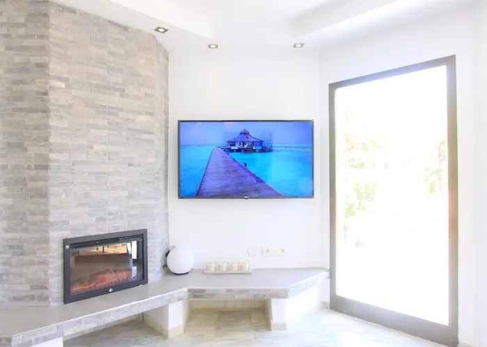 1093 Modern , Huge Terrace , Bbq Marbella