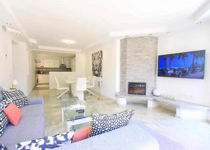 1093 Modern , Huge Terrace , Bbq Apartment Marbella