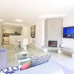 1093 Modern , Huge Terrace , Bbq Apartment Marbella